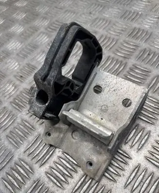 BMW 3 F30 F35 F31 Radiator mount bracket 7186513 7207151 7231161