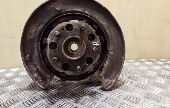 Honda CR-V Rear wheel hub