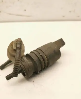 Volkswagen Golf V Windscreen/windshield washer pump 1T0955651A 3028143 AM808