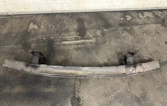 Land Rover Discovery 4 - LR4 Front bumper cross member AH2213D020AA