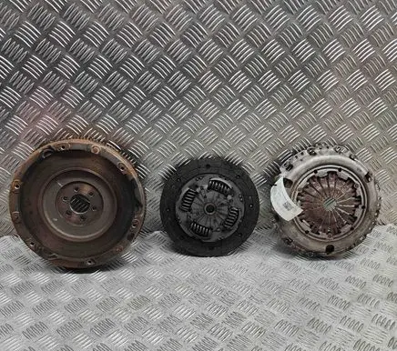 Opel Combo E Clutch set kit 1650400680 9801137780