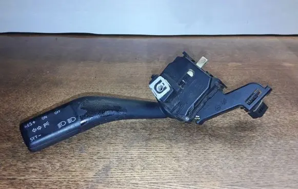 Volkswagen Golf Plus Indicator stalk 1K0953513A
