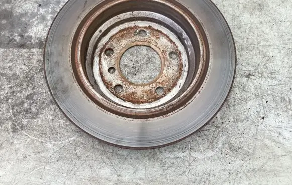 BMW 5 E39 Rear brake disc