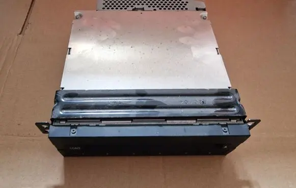 BMW 5 E60 E61 Navigation unit CD/DVD player 9133085