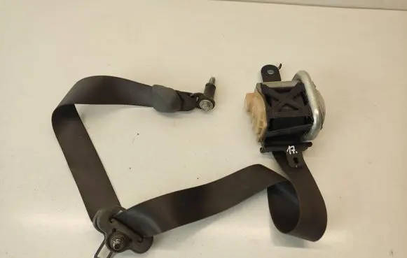 Hyundai Tucson JM Front seatbelt 888102E400 G1332 1031123
