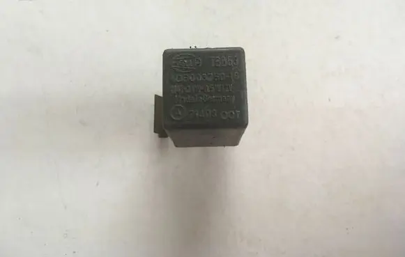 Ford Sierra Other relay 4DB00375016