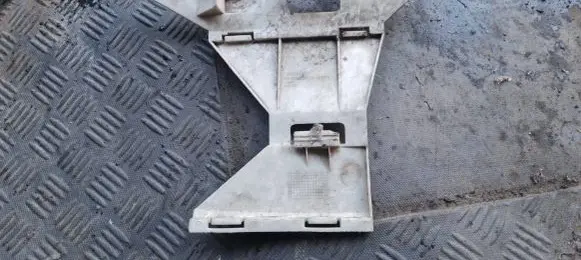 Volvo S70 V70 V70 XC Front bumper mounting bracket 09151504