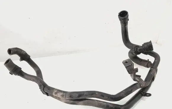 Volkswagen Touareg I Engine coolant pipe/hose 7l6121065ad