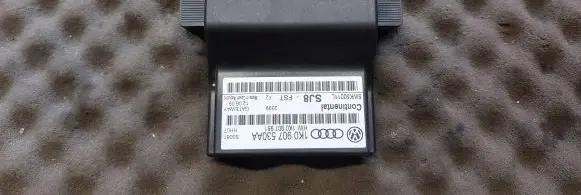 Volkswagen Golf VI Gateway control module 1K0907530AA