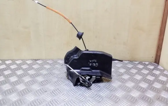 Audi A4 S4 B6 8E 8H Rear door lock 8E0839016C
