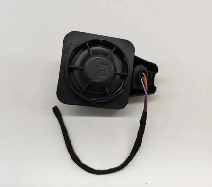 Volkswagen Golf VII Alarm system siren 5Q0951605A