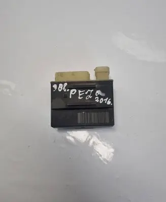 Glow plug pre-heat relay