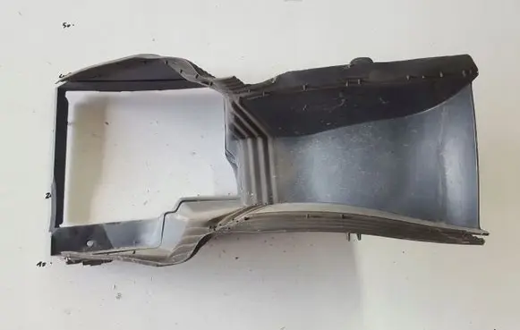 Citroen C4 II Picasso Intercooler air channel guide 9676144377