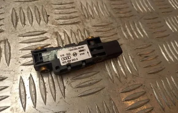 Audi A4 S4 B6 8E 8H Airbag deployment crash/impact sensor 8E0959643A