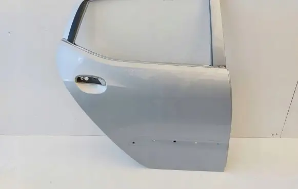 Hyundai i10 Rear door