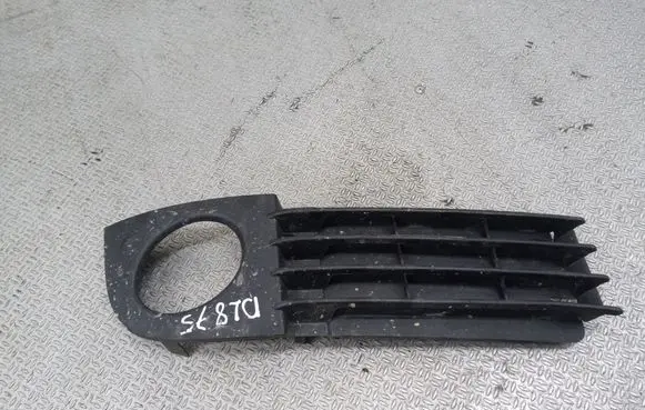 Audi A6 S6 C5 4B Front bumper lower grill 4B0807682AA