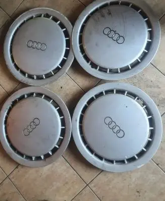 Audi 80 90 B3 R14 wheel hub/cap/trim 89360114