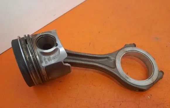 Audi Q7 4L Piston 083100