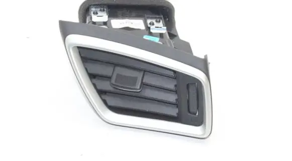 Nissan Qashqai Dashboard air vent grill cover trim 687604EA0A