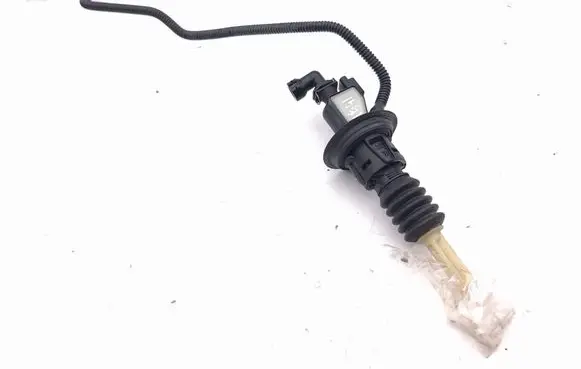 Peugeot 508 II Clutch master cylinder 9809426080