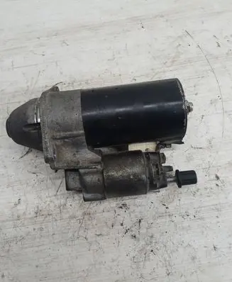 Mercedes-Benz Vaneo W414 Starter motor A0051517401