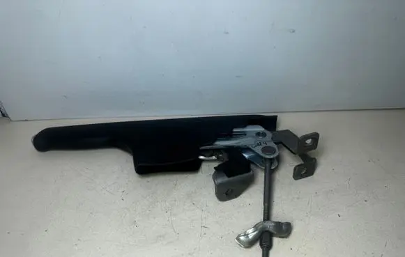 Volkswagen Golf IV Hand brake release handle 1J0947561