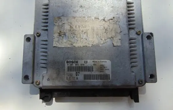 Citroen Xsara Engine control unit/module 9635157580 0281001976
