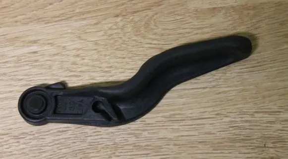 Opel Zafira B Engine bonnet (hood) release handle