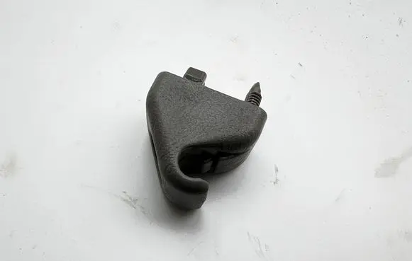 Toyota Land Cruiser (J120) Sun visor clip/hook/bracket