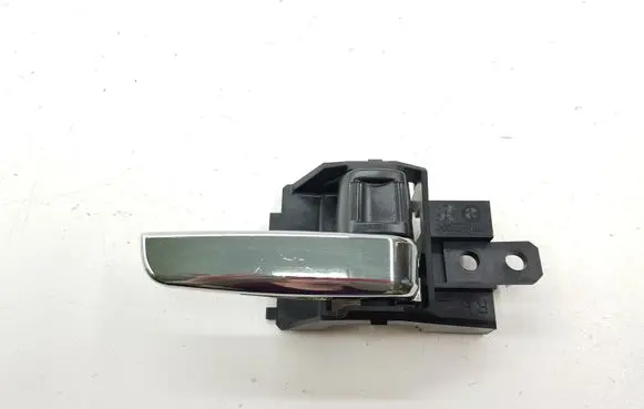 Mitsubishi Outlander Front door interior handle