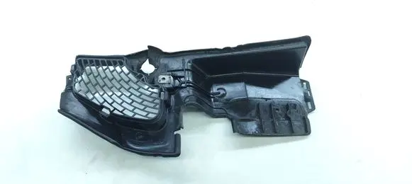 BMW 5 E60 E61 Air intake duct part 7050649