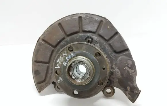 Volkswagen Tiguan Front wheel hub