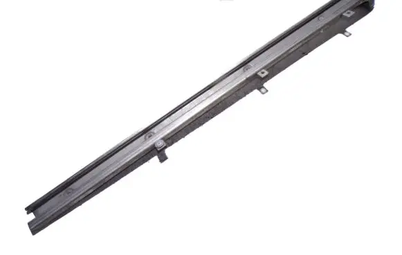 Volkswagen Transporter - Caravelle T5 Sliding door bottom rail 7H1843871AA