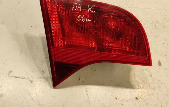 Audi A4 S4 B7 8E 8H Tailgate rear/tail lights 8E9945093