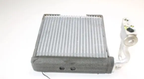 Nissan Micra Heater blower radiator 922001HM0A