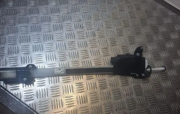 Audi A8 S8 D4 4H Curtain motor 4H0861963