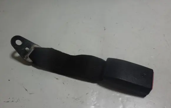 BMW 5 E34 Rear seatbelt buckle 8107583