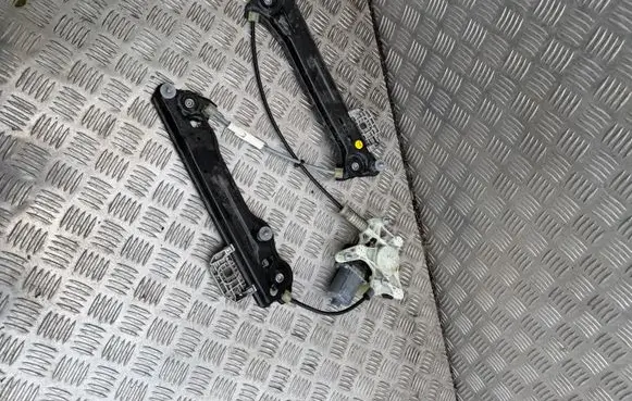 Porsche Taycan 9J1 Front door window regulator motor 9J1839402