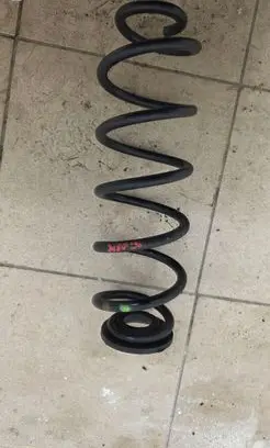 Toyota C-HR I Rear coil spring 