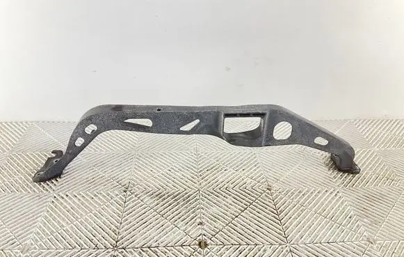 Audi A4 S4 B8 8K Engine mounting bracket 8K0199521Q