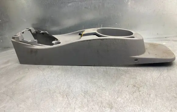 Renault Modus Center console 8200631661 8200631623 8200213253