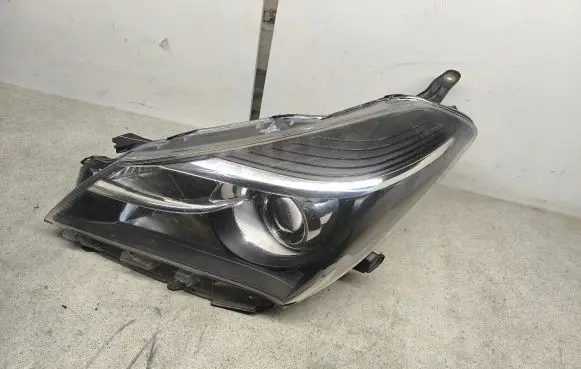 Toyota Yaris Headlight/headlamp 0D1600D161 0D1620D163