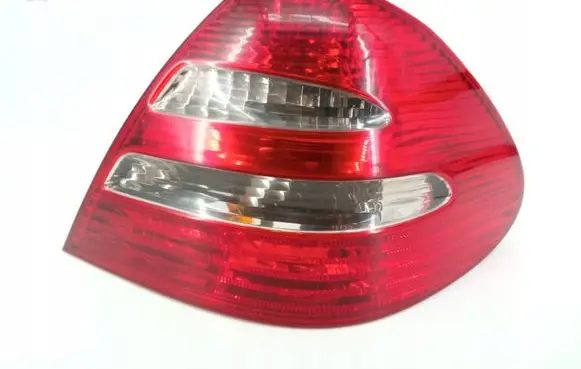 Mercedes-Benz E W211 Rear/tail lights A2118200464