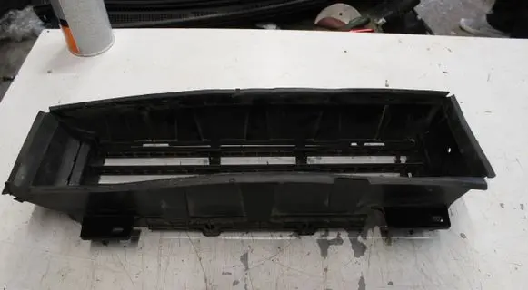 Dacia Sandero III Intercooler air guide/duct channel 214F66342R