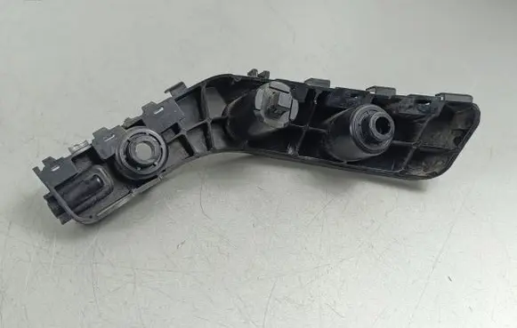 Jeep Grand Cherokee Front bumper mounting bracket