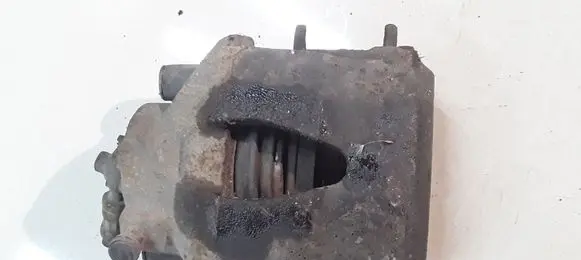 Volkswagen Golf IV Front brake caliper