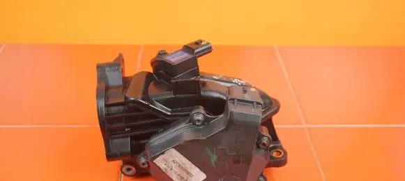 Opel Vivaro Throttle body valve A2C53350932 20MB51