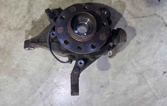 Jeep Compass Front wheel hub spindle knuckle 391