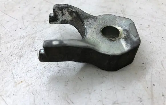 Mazda CX-7 Fuel Injector clamp holder