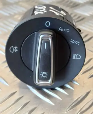 Volkswagen Polo V 6R Light switch 5G0941431 101126
